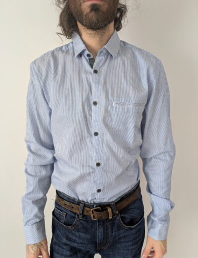 Blau gestreiftes Hemd Gr. S/M