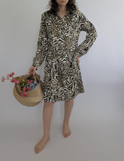 Neues Kleid mit Tiermotiv Gr.M