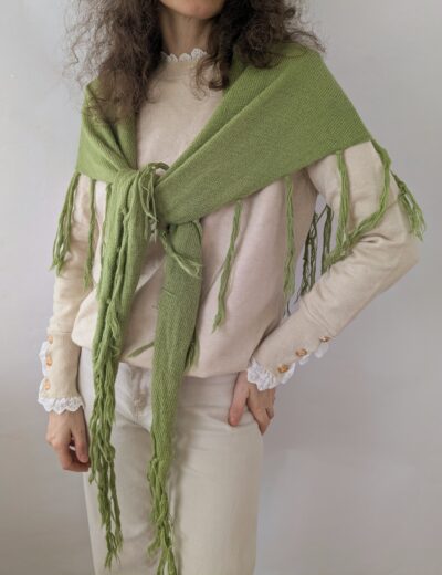 Strickschal mit Fransen