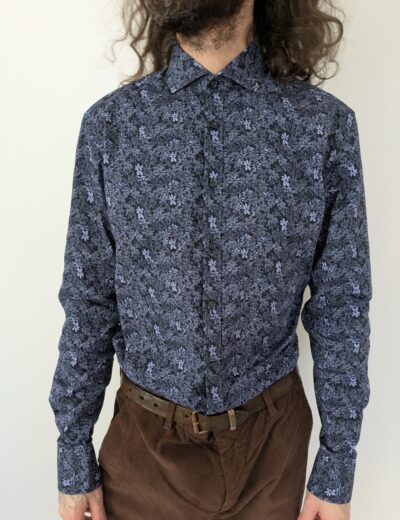 Elegantes Blumenhemd Gr.S slim fit