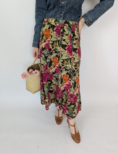 Cordrock mit Blumen Gr. 38