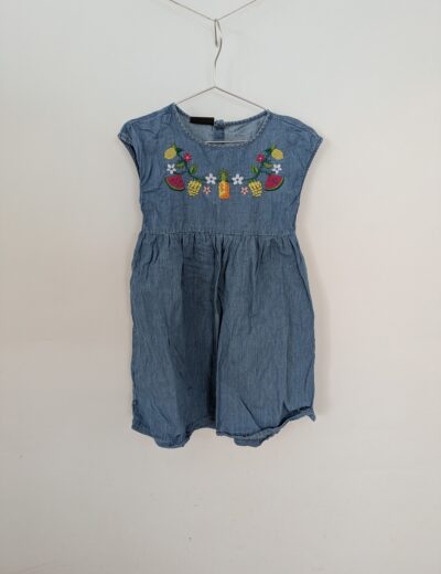 Jeanskleid mit Stickerei 116cm, 5-6 Jahre