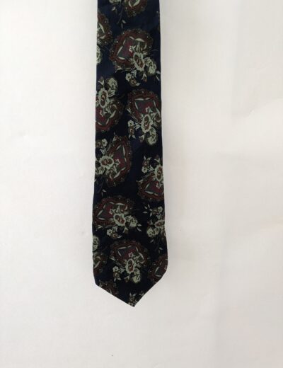 Seidenkrawatte mit Blumen