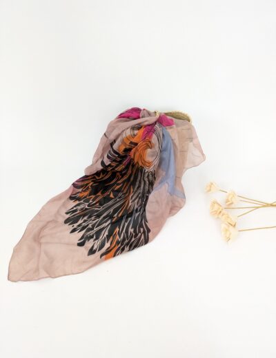 Schal mit Pastellmuster