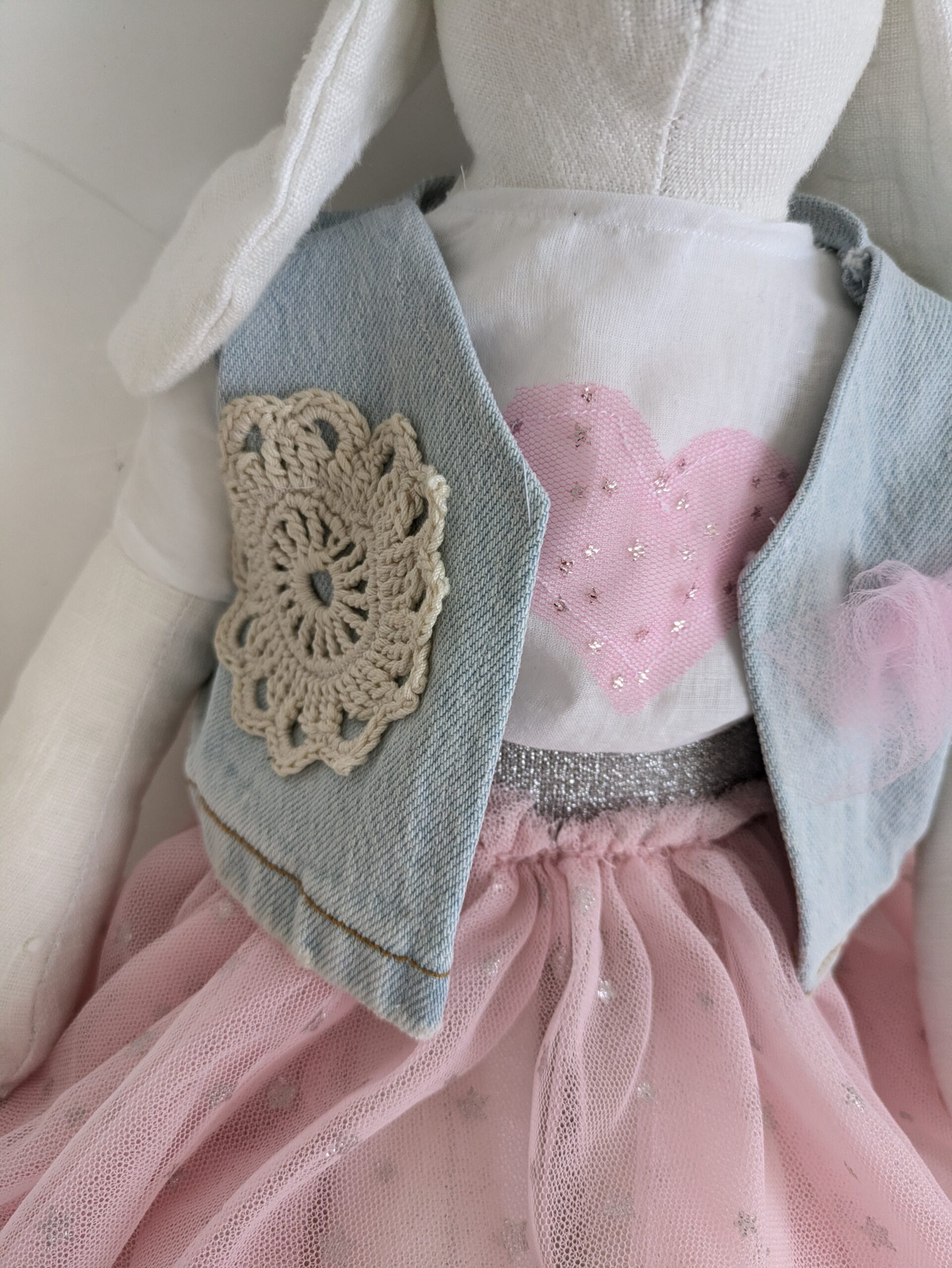 Handgefertigte Upcycling-Stoffpuppe 0+ – Bild 3