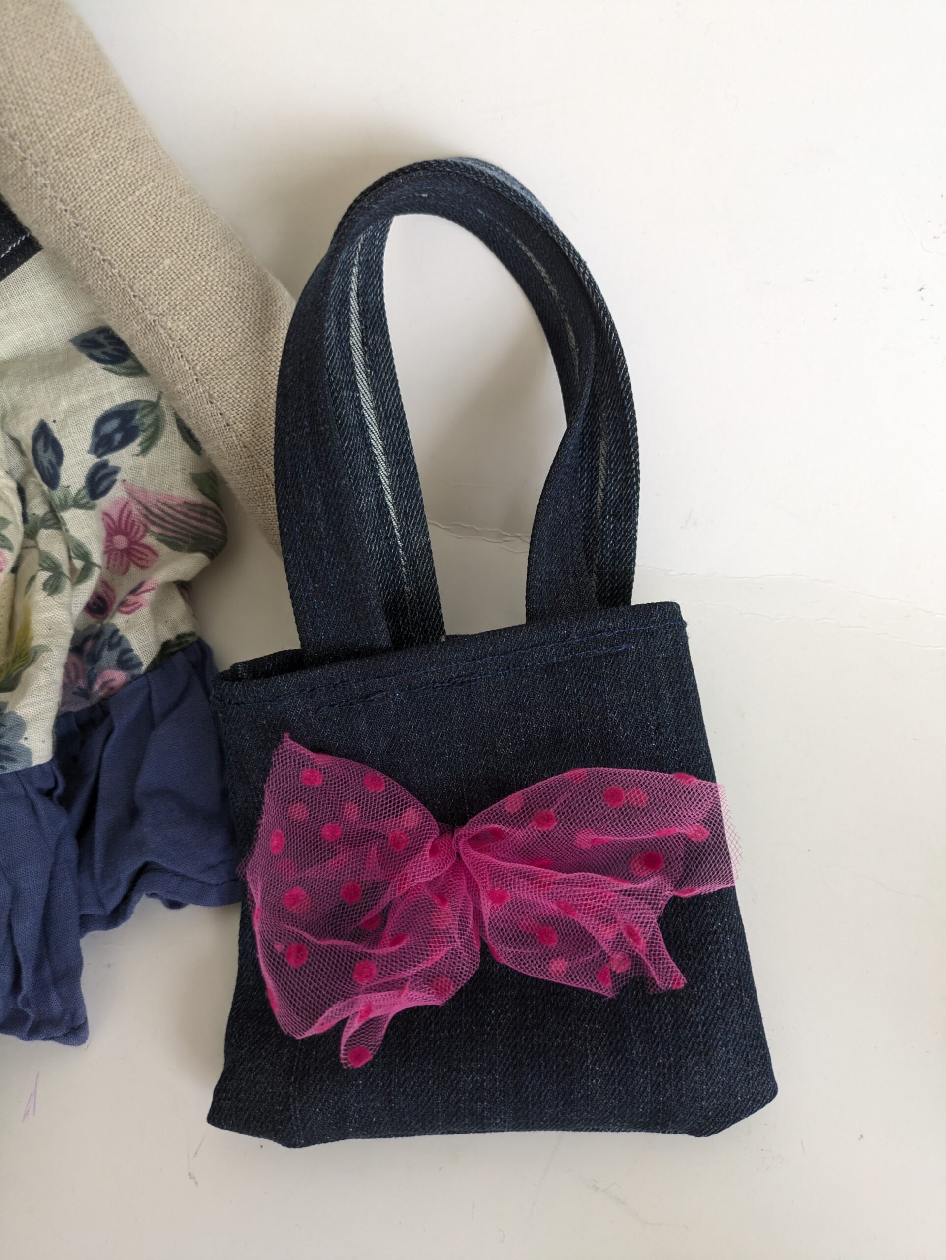 Handgefertigte Upcycling - Stoffpuppe 0+ – Bild 3