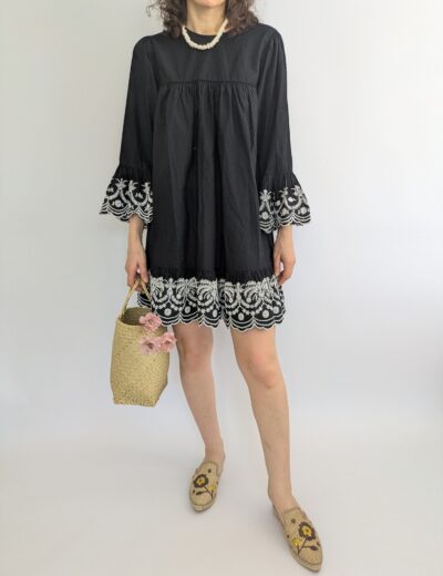 Kleid mit Stickerei von Zara Gr.S