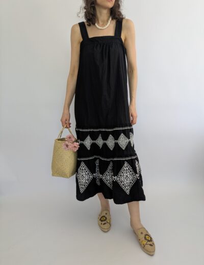 Kleid mit Stickerei C&A Gr.S