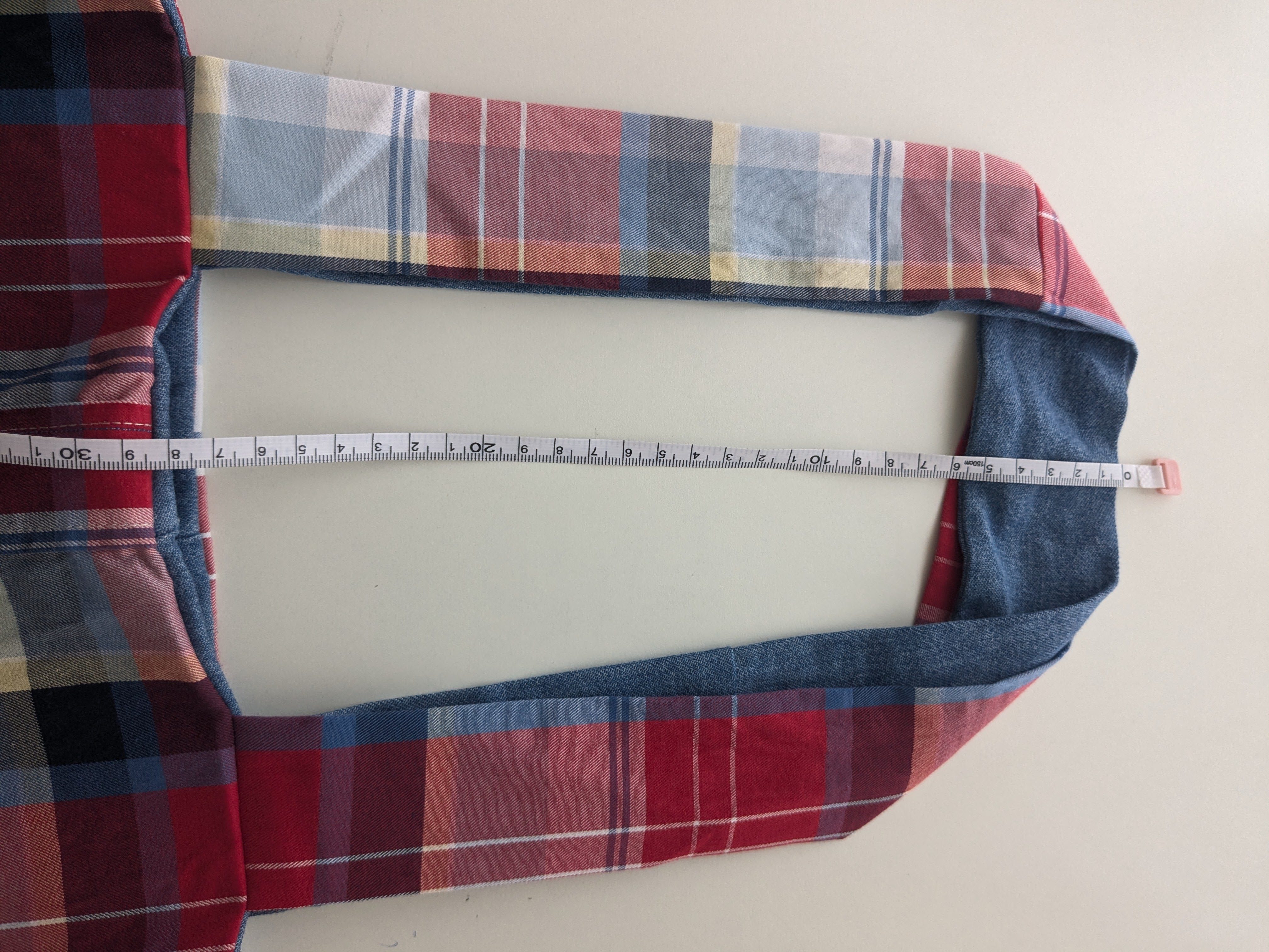 Wendbare Tragetasche „Zero Waste, All Style" mit Maus-Stickerei – Upcycling Stoffbeutel aus Jeans- und Hemdenstoff – Bild 7