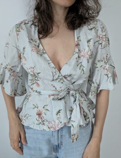 Leinenbluse von Zara mit Rüschen Gr.XS