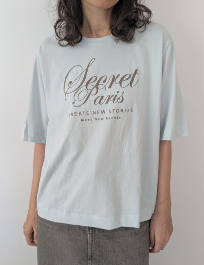 T-Shirt "Secret Paris" – Hellblau, Gr. L