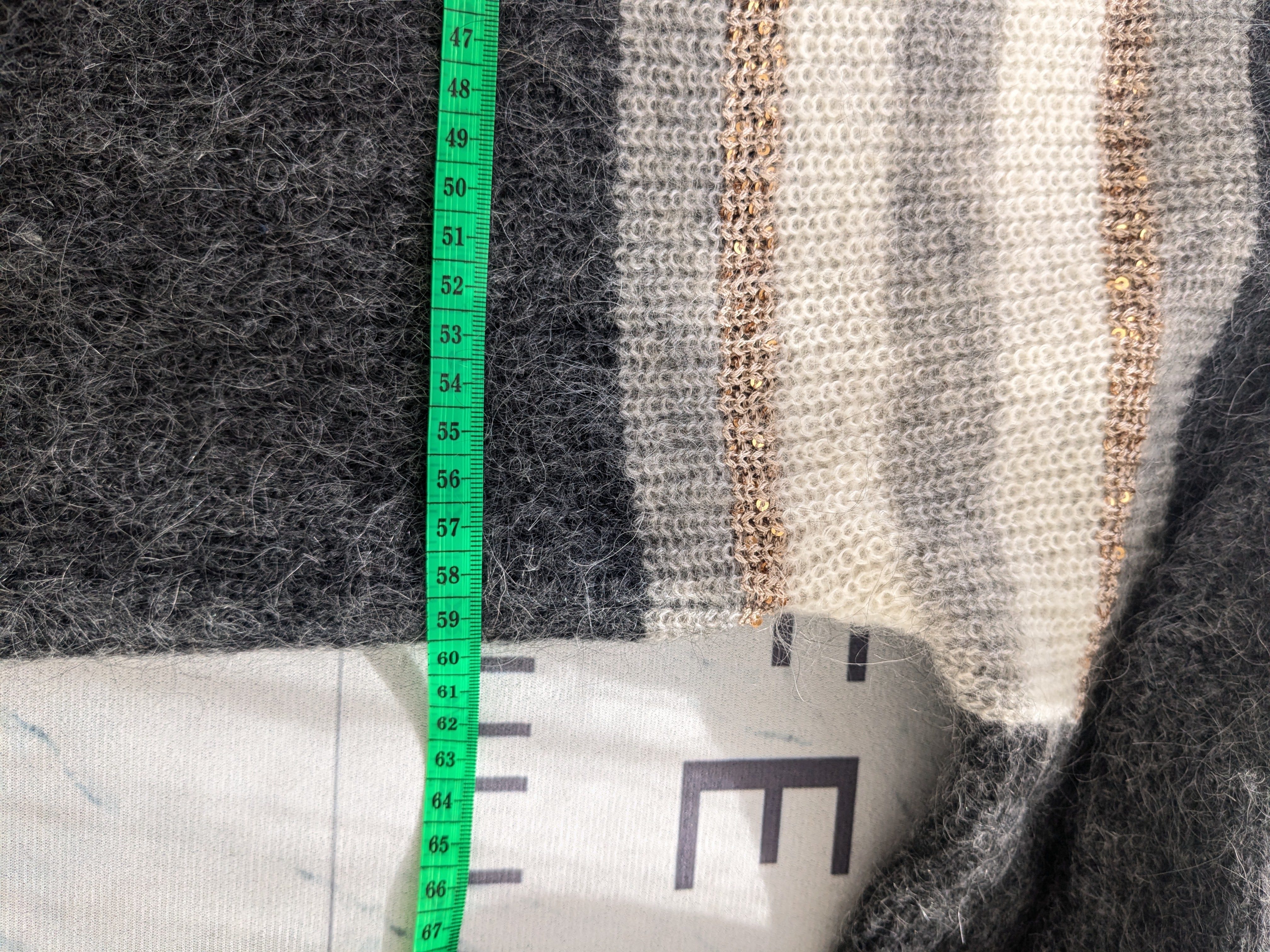 Langer Mohair-Cardigan von Claire Woman mit Streifen und Pailletten, Gr. 44 – Bild 7
